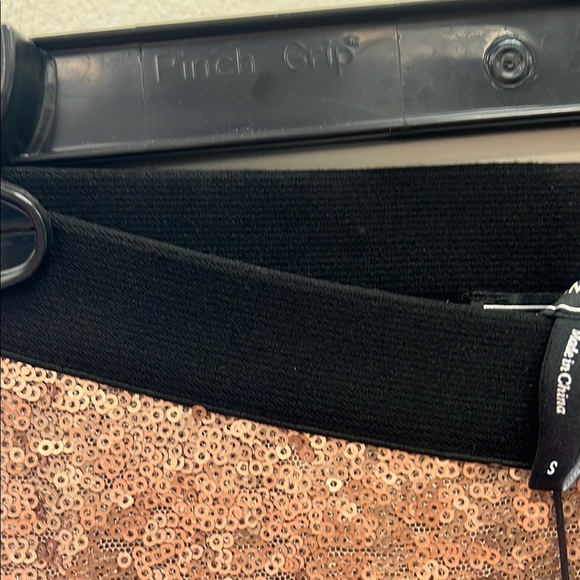 Sequin Gold Leggings BCBGmaxazria elastic waist size S - Picture 4 of 4